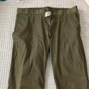 Fabletics Men's Khaki Chinos